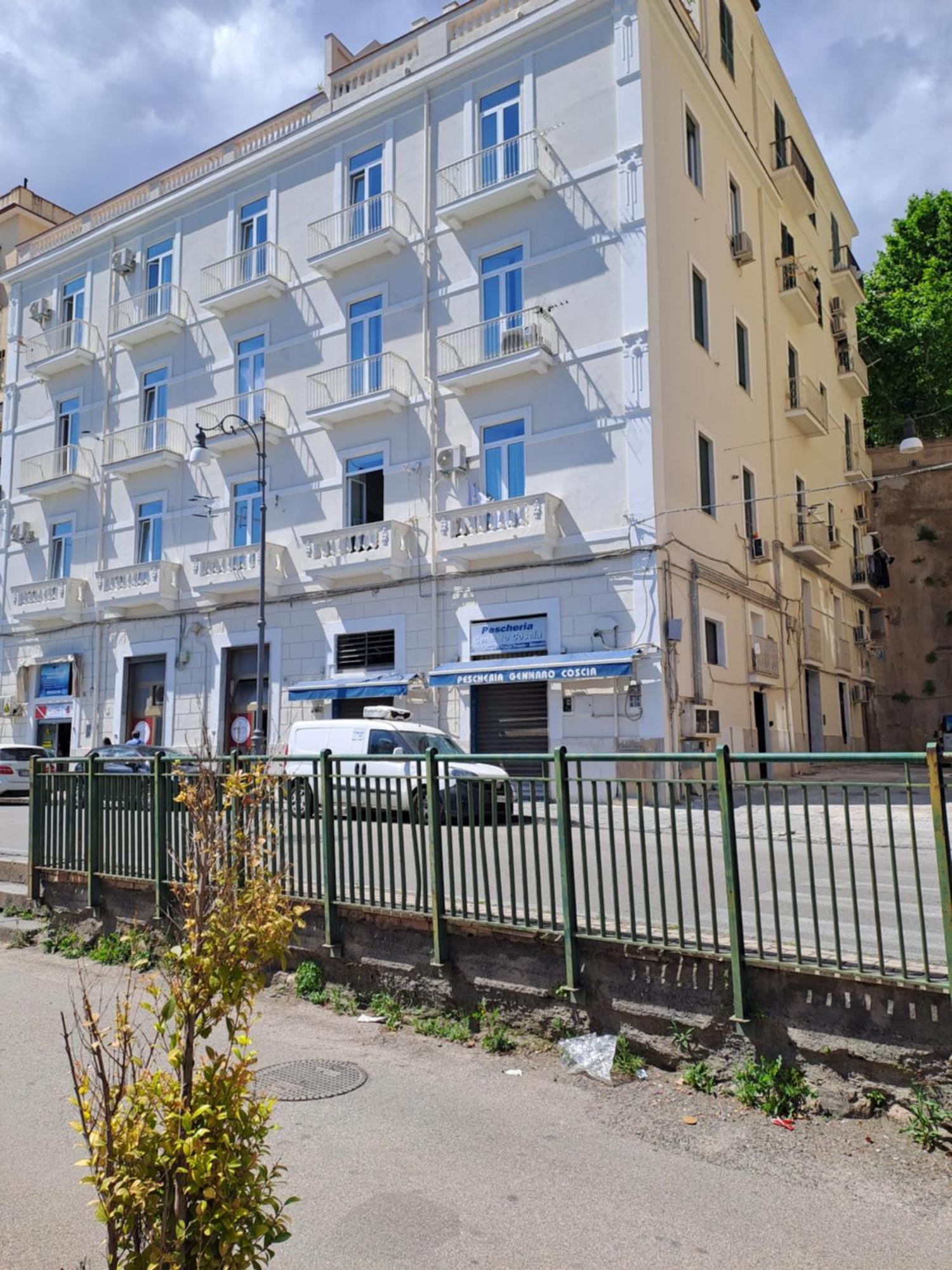 Ti Porto Al Centro Unforgettable Moments Apartment Salerno Exterior photo